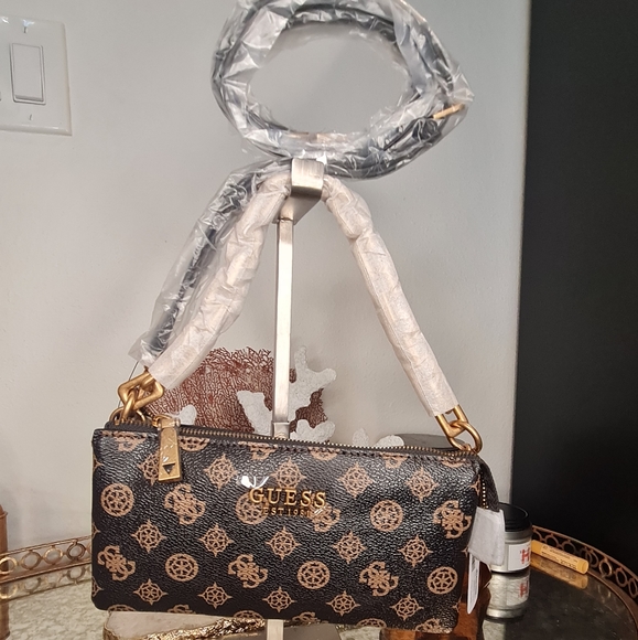 Guess crossbody - Picture 4 of 5